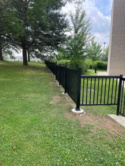 120 Dundalk – Aluminum Fence